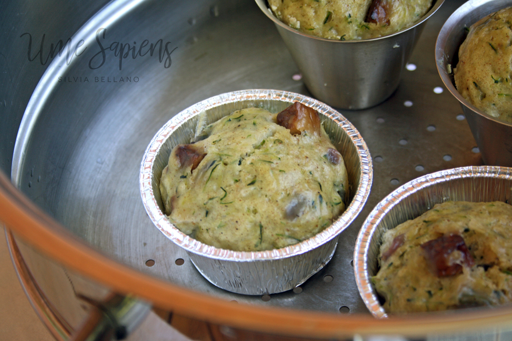 muffins salati con zucchine e tempeh al vapore